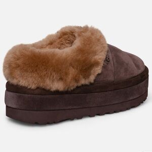 UGG Brown Ankle Boots with Tan Fur